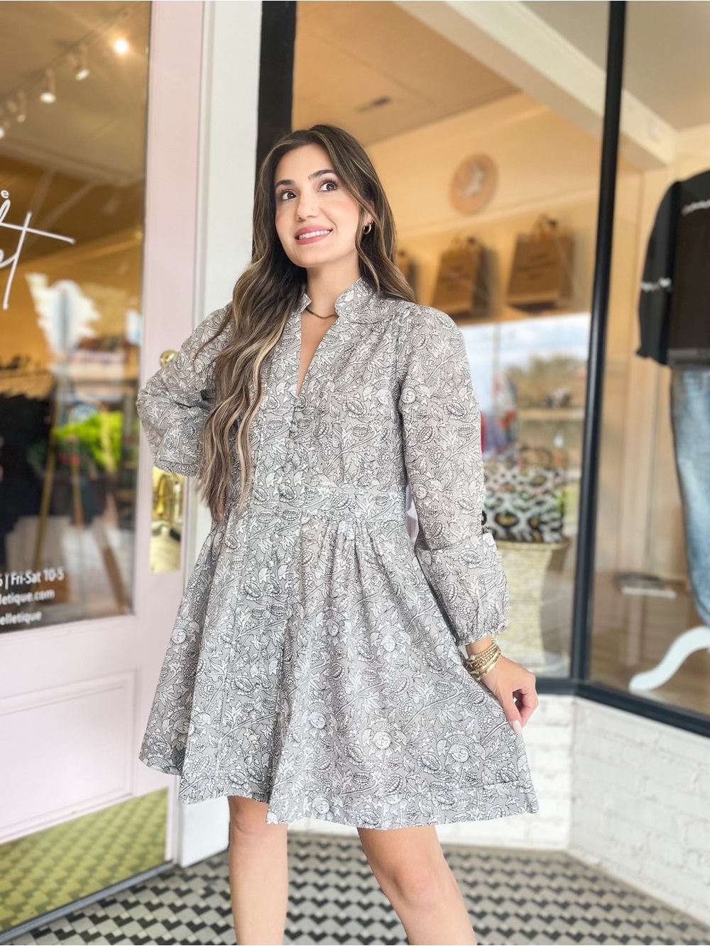 Anna Cate Gray Floral Long Sleeve Button Dress L
